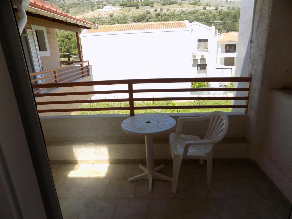 Afrodite Spacious Apartments! Agia Efimia Exteriér fotografie