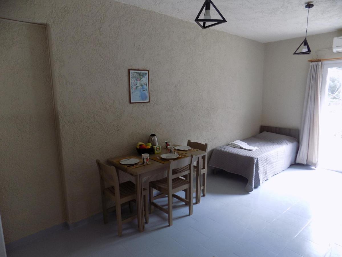 Afrodite Spacious Apartments! Agia Efimia Exteriér fotografie