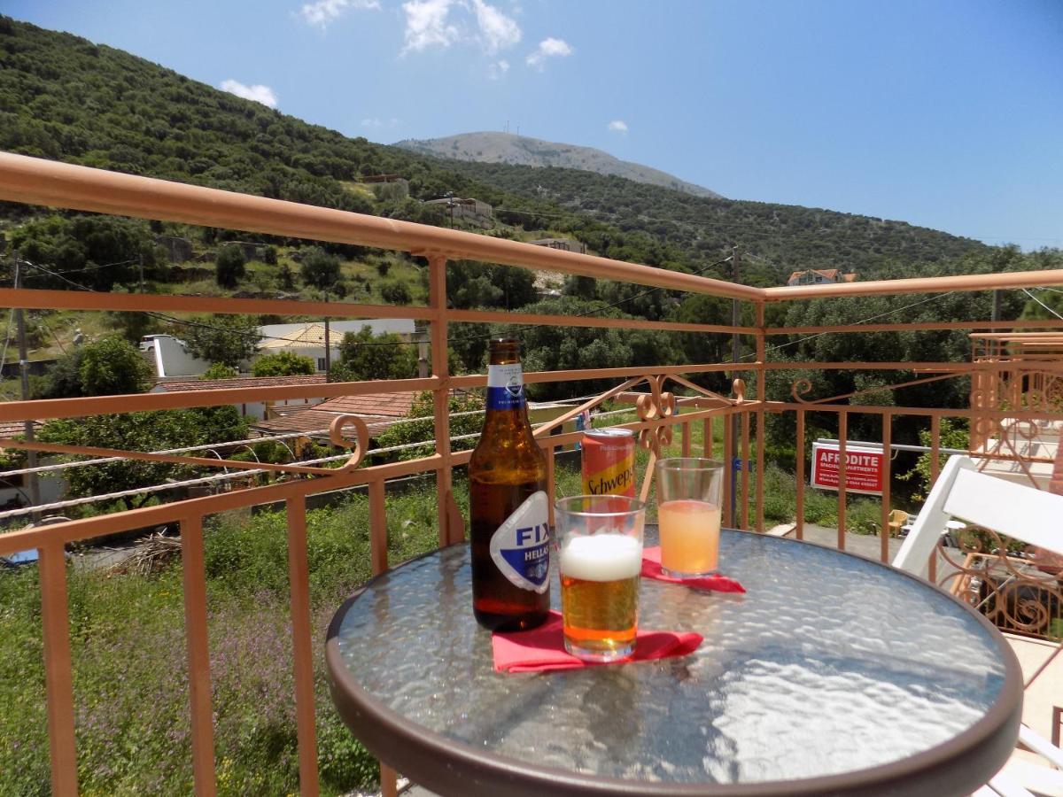 Afrodite Spacious Apartments! Agia Efimia Exteriér fotografie