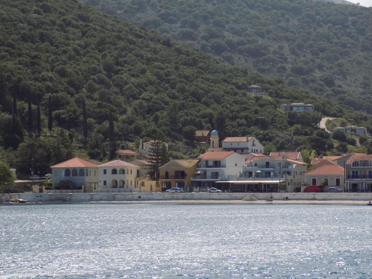 Afrodite Spacious Apartments! Agia Efimia Exteriér fotografie
