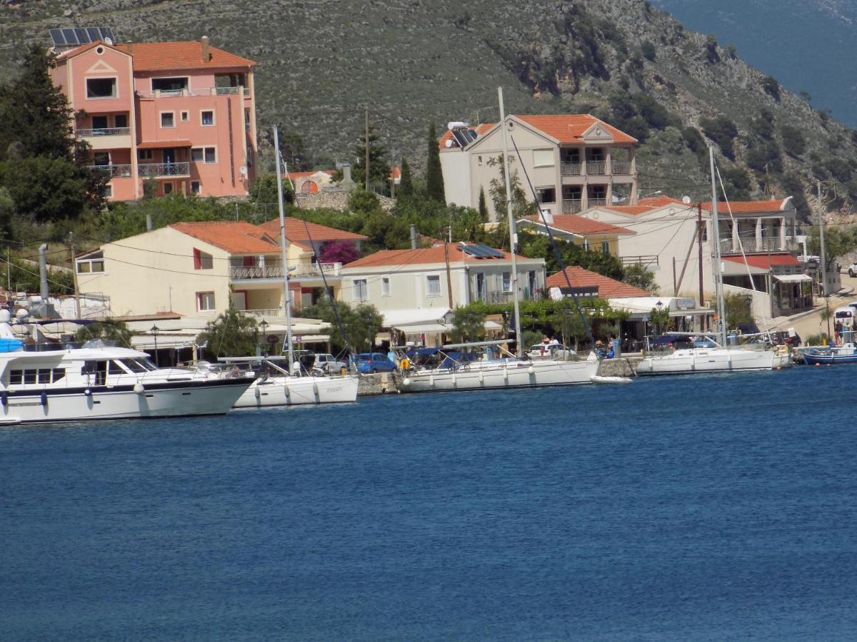 Afrodite Spacious Apartments! Agia Efimia Exteriér fotografie