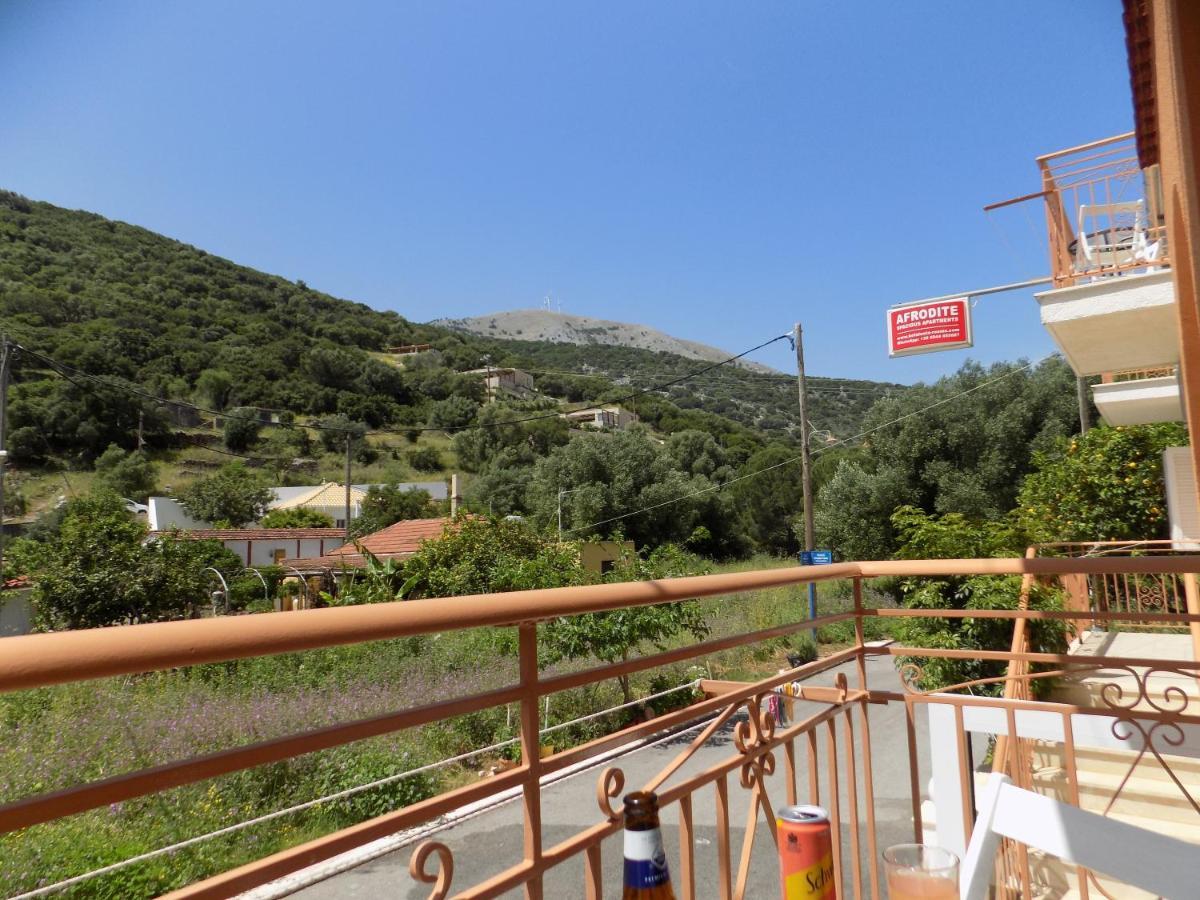 Afrodite Spacious Apartments! Agia Efimia Exteriér fotografie
