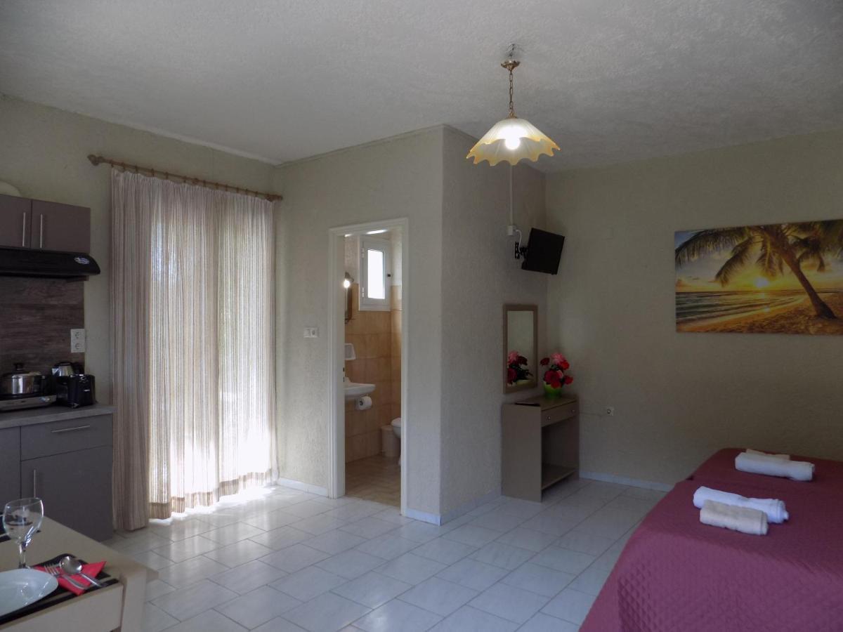 Afrodite Spacious Apartments! Agia Efimia Exteriér fotografie
