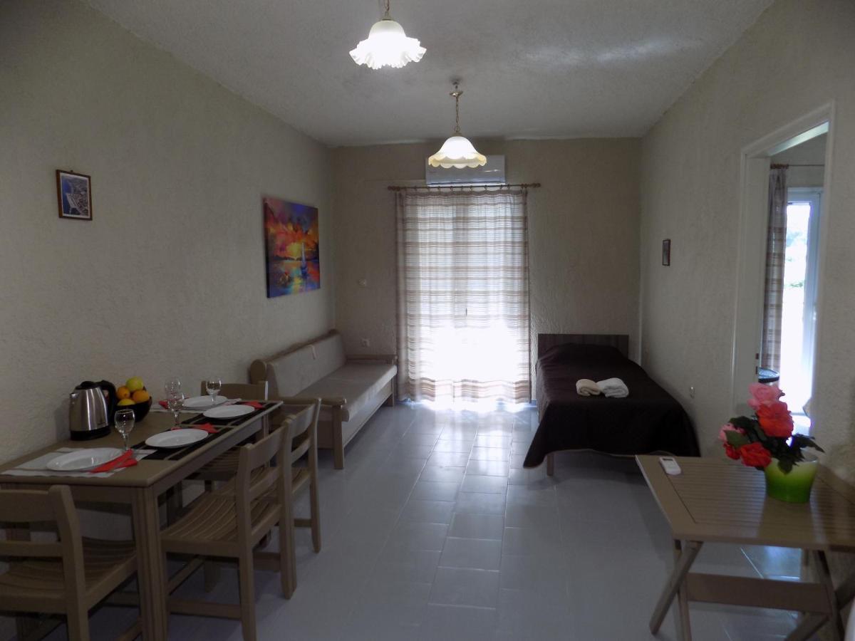 Afrodite Spacious Apartments! Agia Efimia Exteriér fotografie