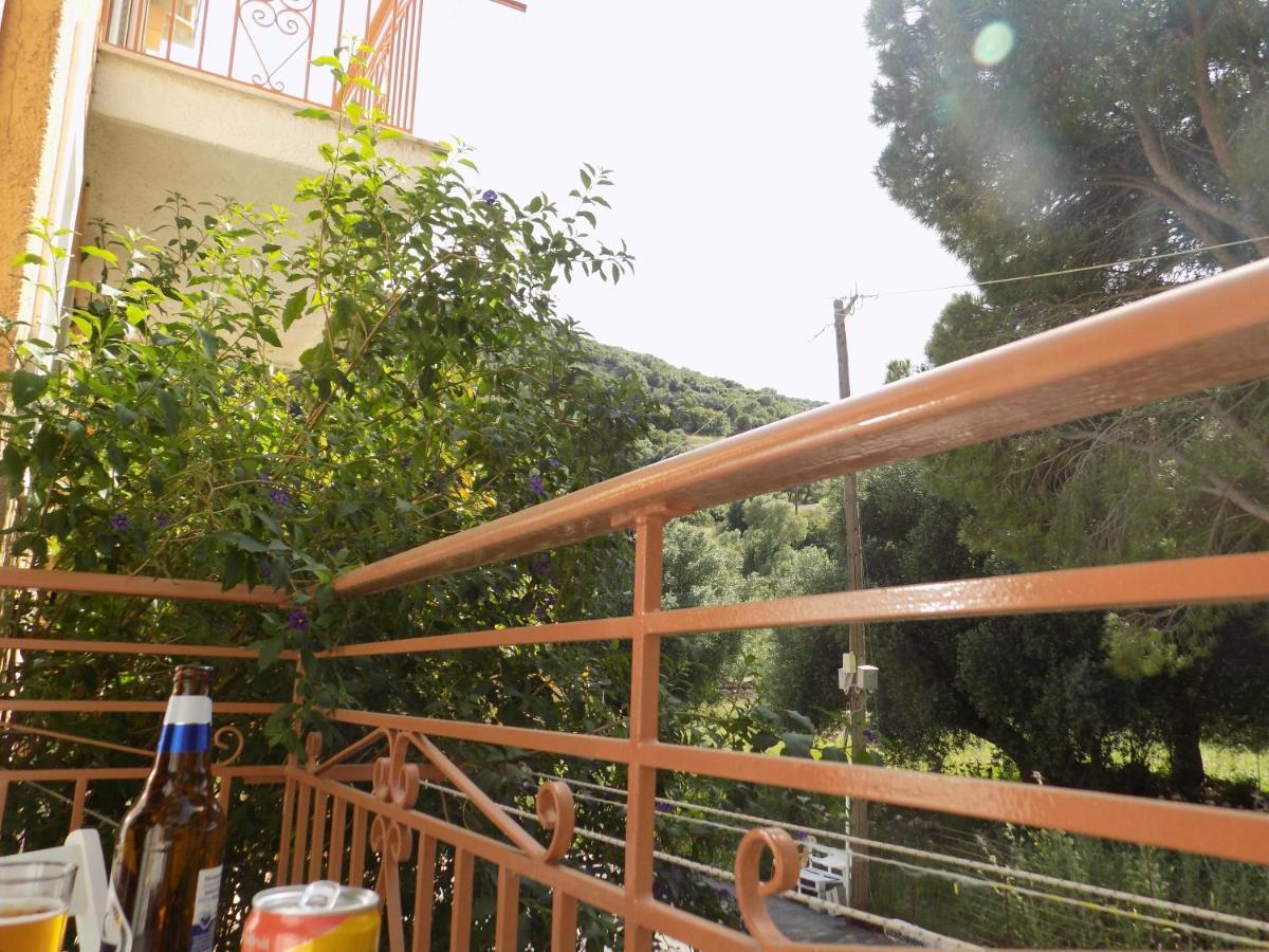 Afrodite Spacious Apartments! Agia Efimia Exteriér fotografie