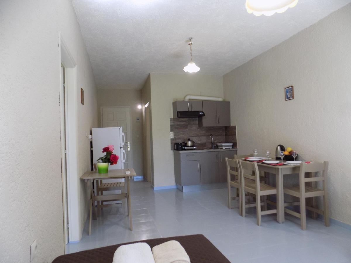 Afrodite Spacious Apartments! Agia Efimia Exteriér fotografie