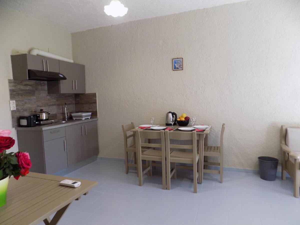 Afrodite Spacious Apartments! Agia Efimia Exteriér fotografie